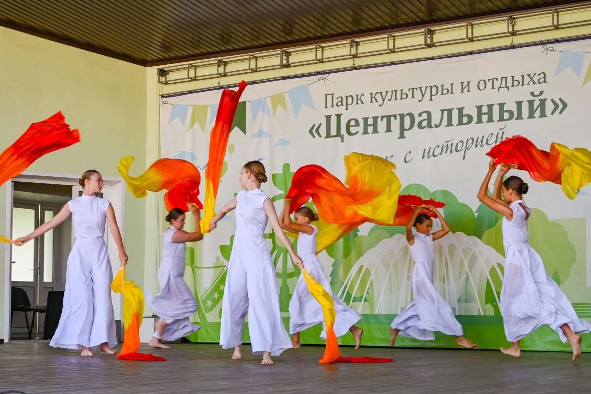660 будущих первоклассников посетили праздник «Здравствуй, школа!» в Барнауле 660 будущих первоклассников посетили праздник «Здравствуй, школа!» в Барнауле