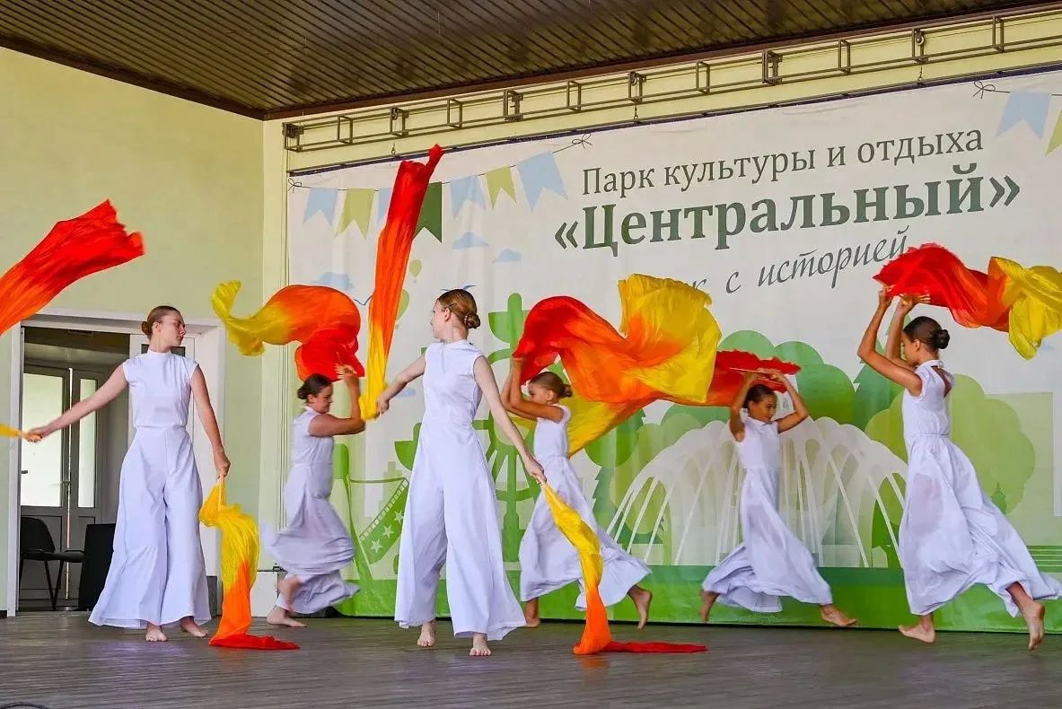 В Барнауле прошёл традиционный праздник «Здравствуй, школа!» В Барнауле прошёл традиционный праздник «Здравствуй, школа!»