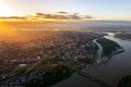 Барнаульский приют «Ласка» организовал в торговых центрах города необычные выставки, разместив стенды с фотографиями животных