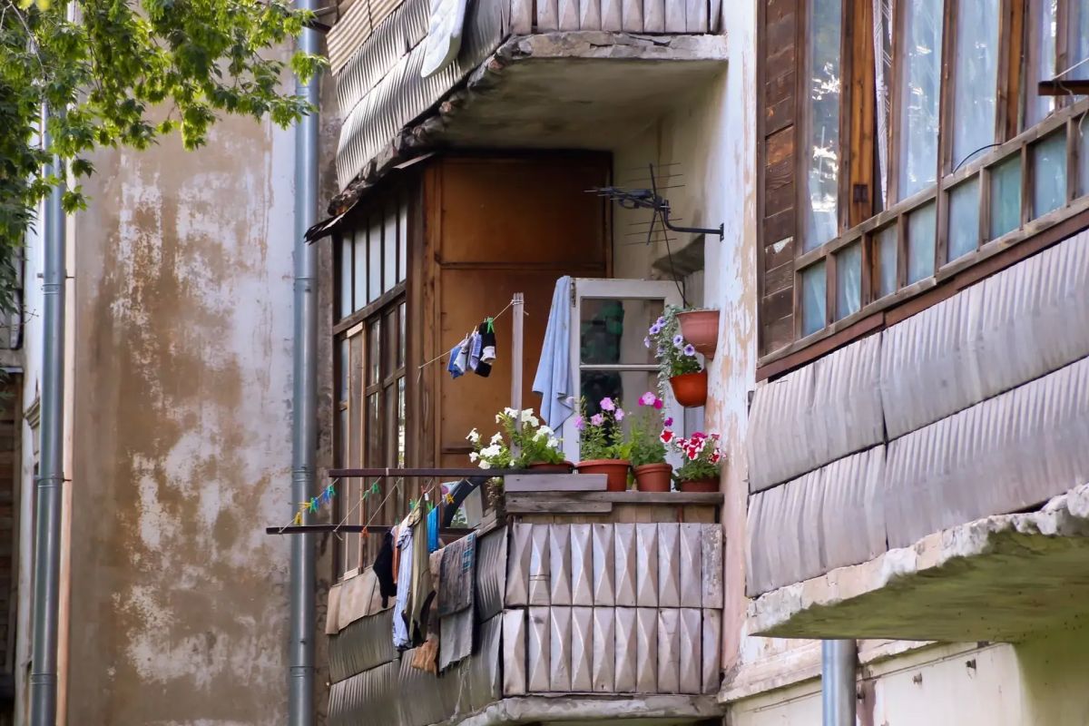 В Барнауле снесут аварийный дом легендарного Соцгородка В Барнауле снесут аварийный дом легендарного Соцгородка