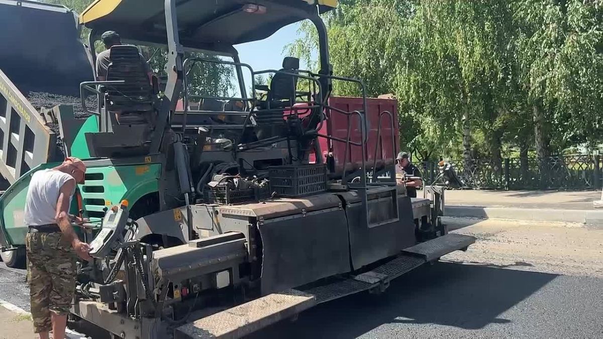В Бийске продолжается обновление дорожного покрытия В рамках национального проекта «Инфраструктура для жизни» ремонтные работы идут на очередном объекте — участке улицы Советской (от проспекта Сергея Кирова до переулка...