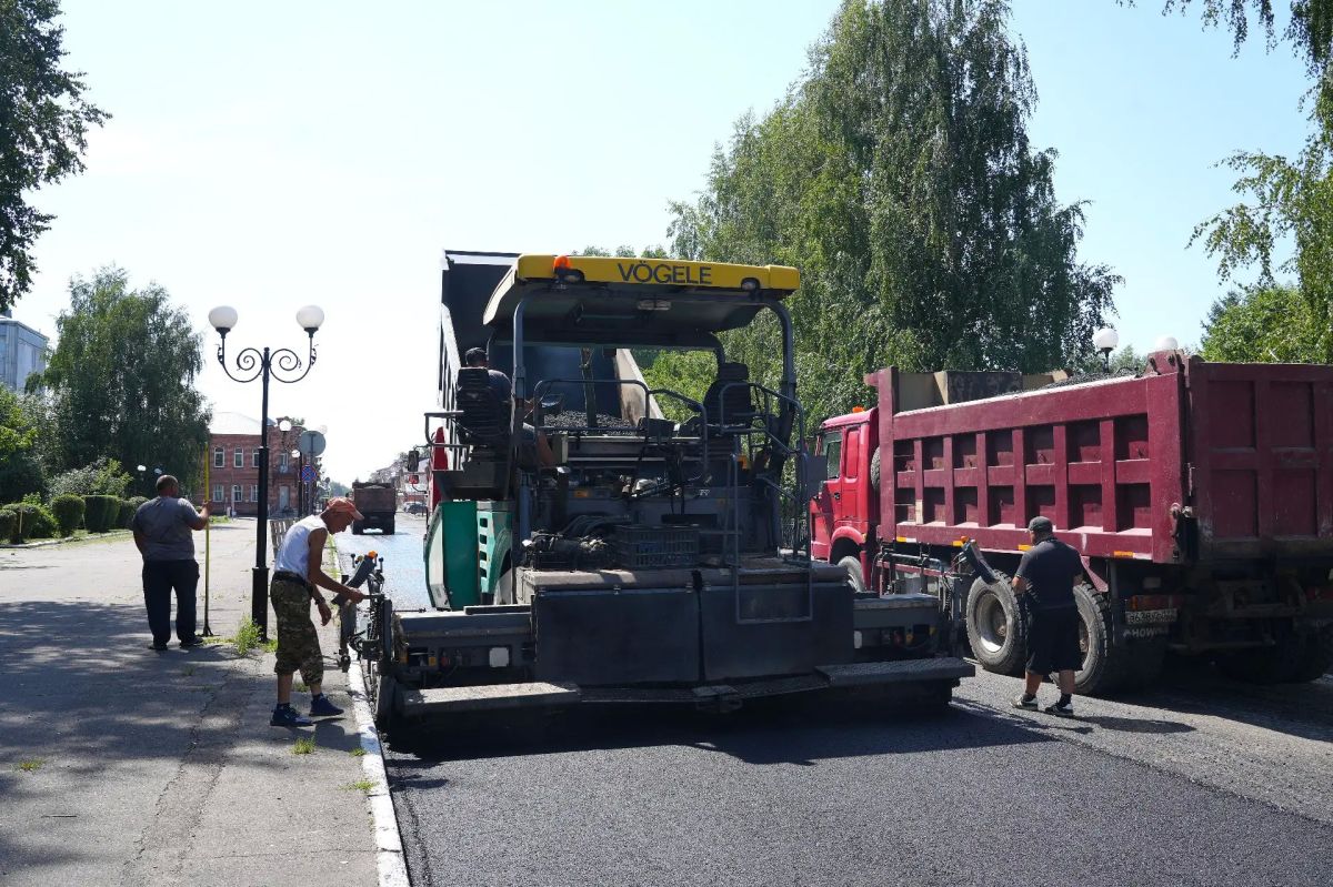 В Бийске продолжается обновление дорожного покрытия В рамках национального проекта «Инфраструктура для жизни» ремонтные работы идут на очередном объекте — участке улицы Советской (от проспекта Сергея Кирова до переулка... В Бийске продолжается обновление дорожного покрытия В рамках национального проекта «Инфраструктура для жизни» ремонтные работы идут на очередном объекте — участке улицы Советской (от проспекта Сергея Кирова до переулка...