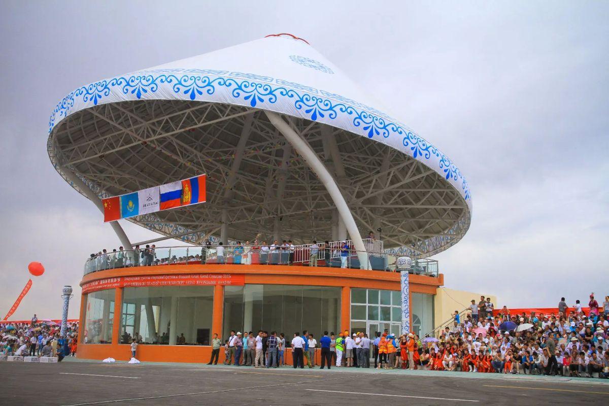 Второй раз эстафету проведения Международного фестиваля спорта в природной среде «Большой Алтай Второй раз эстафету проведения Международного фестиваля спорта в природной среде «Большой Алтай