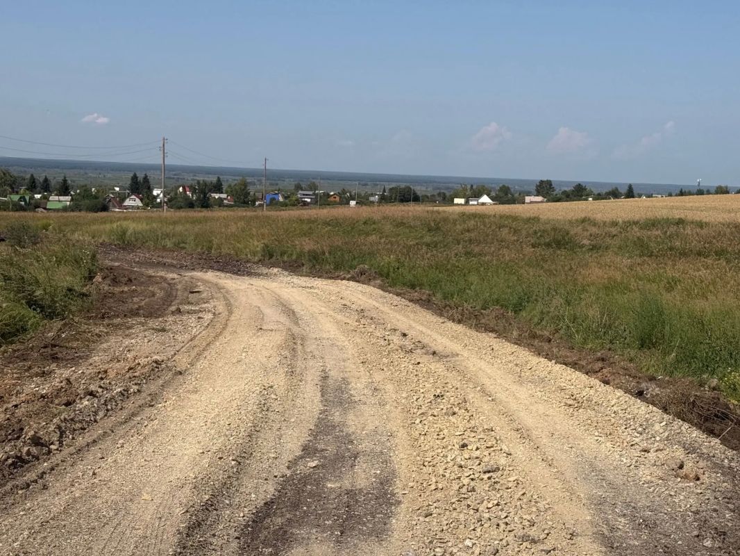 В Барнауле приступили в ремонту дороги в СНТ «Луговое» В Барнауле приступили в ремонту дороги в СНТ «Луговое»