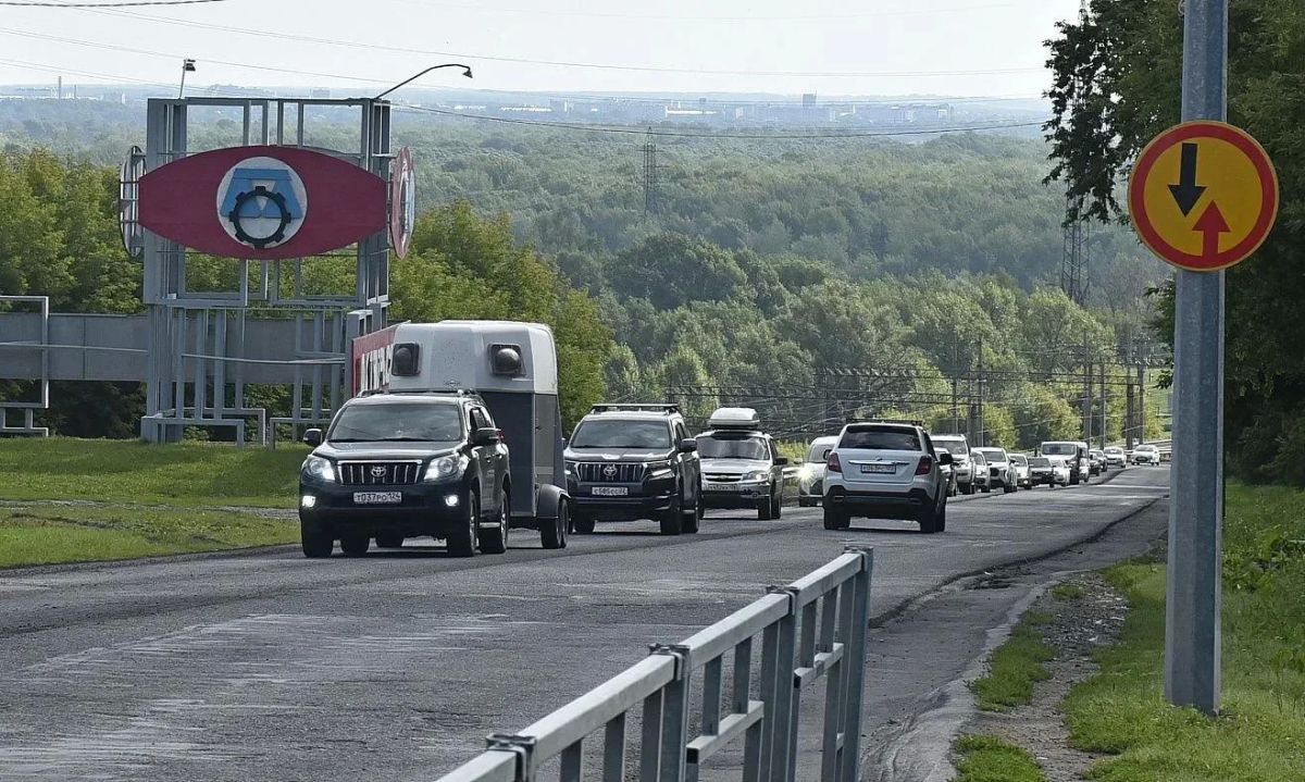 В Барнауле стартовал ремонт дороги на въезде в город у Старого моста