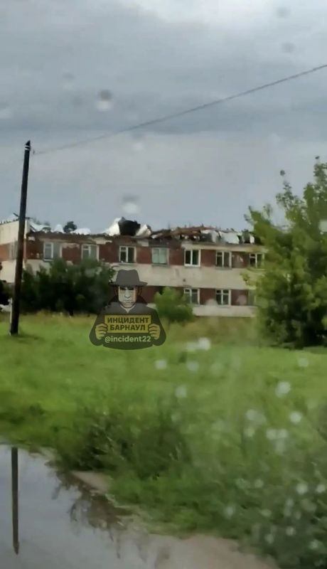 Сильный ураган прошелся по Завьяловскому и Мамонтовскому районам Алтайского края Сильный ураган прошелся по Завьяловскому и Мамонтовскому районам Алтайского края