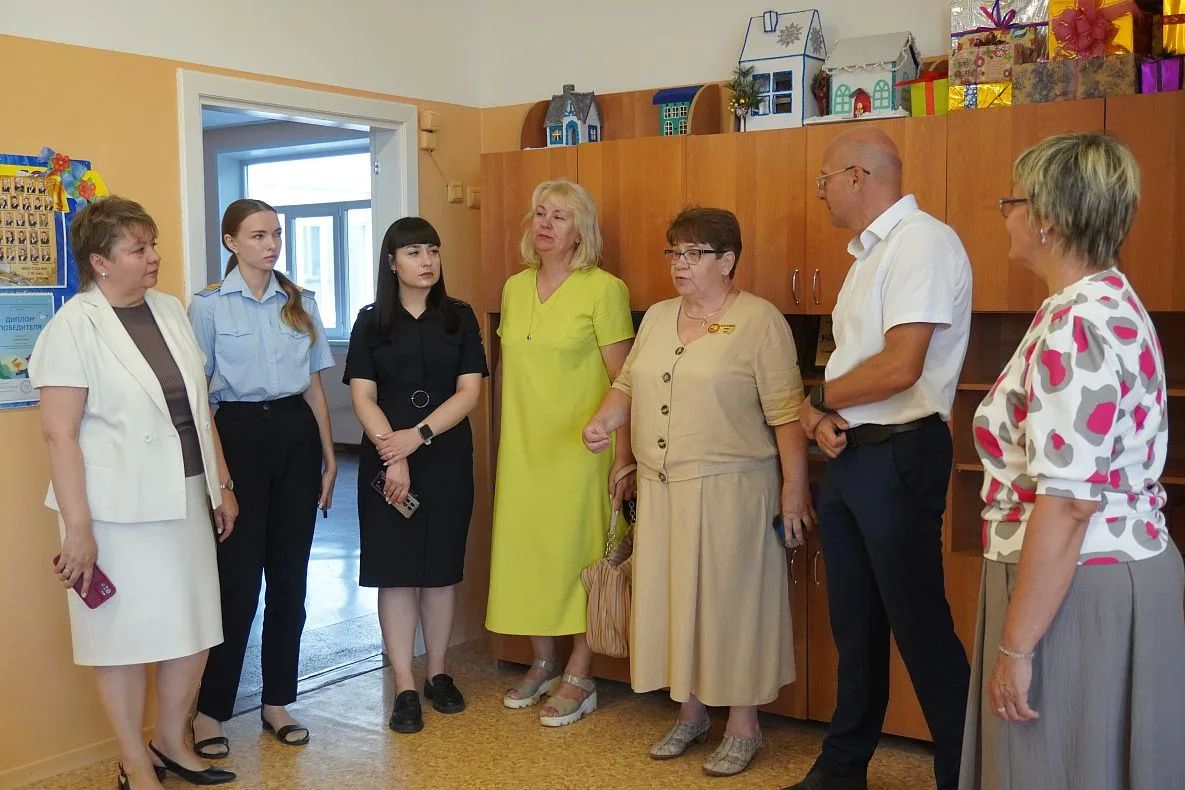 Более 60% объектов образования города получили акты готовности к новому учебному году