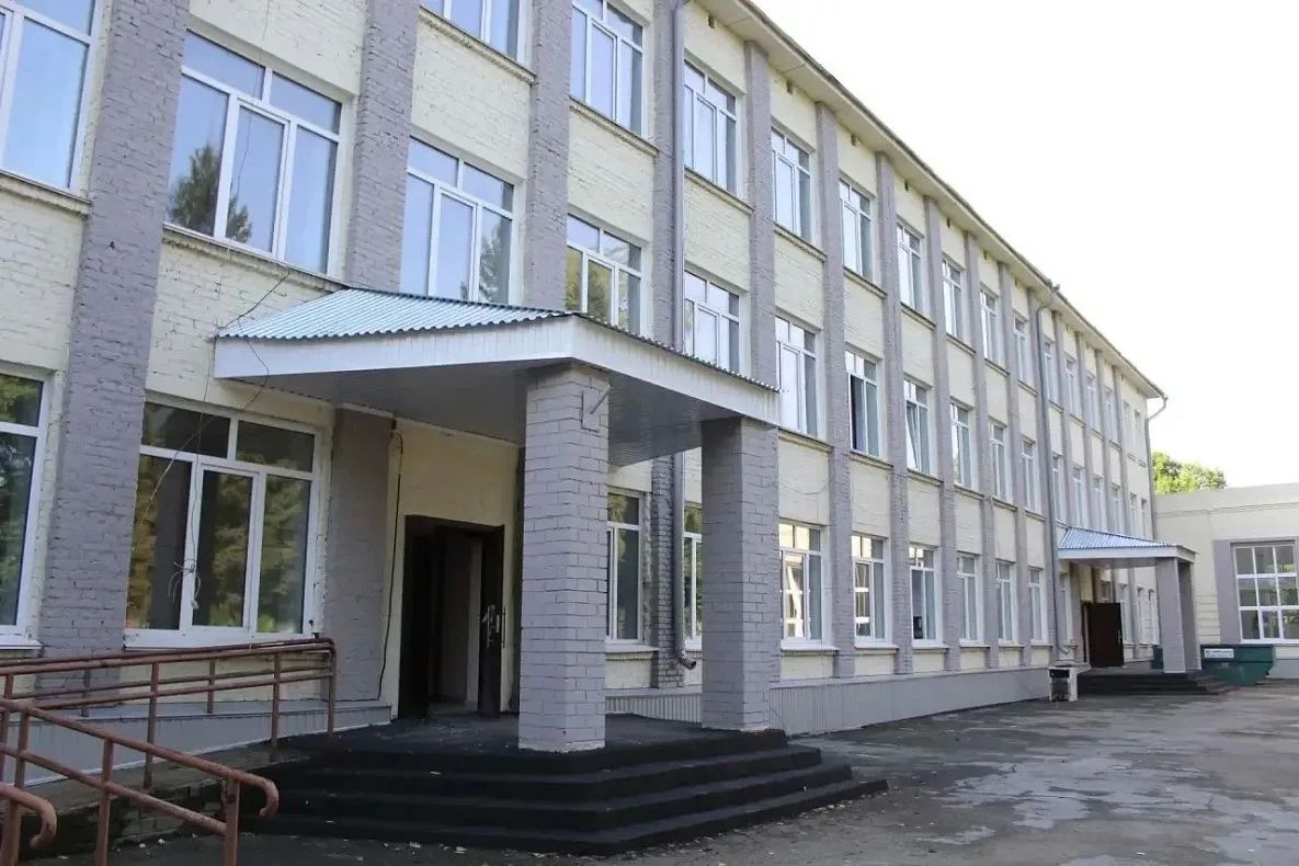 В барнаульских школах № 60 и 102 завершаются масштабные работы по капитальному ремонту В барнаульских школах № 60 и 102 завершаются масштабные работы по капитальному ремонту