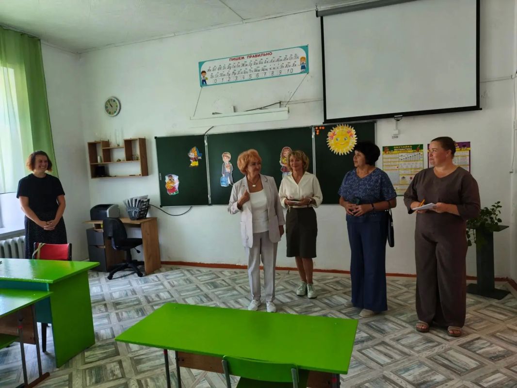 Депутаты АКЗС принимают участие в приемке школ к новому учебному году Депутаты АКЗС принимают участие в приемке школ к новому учебному году