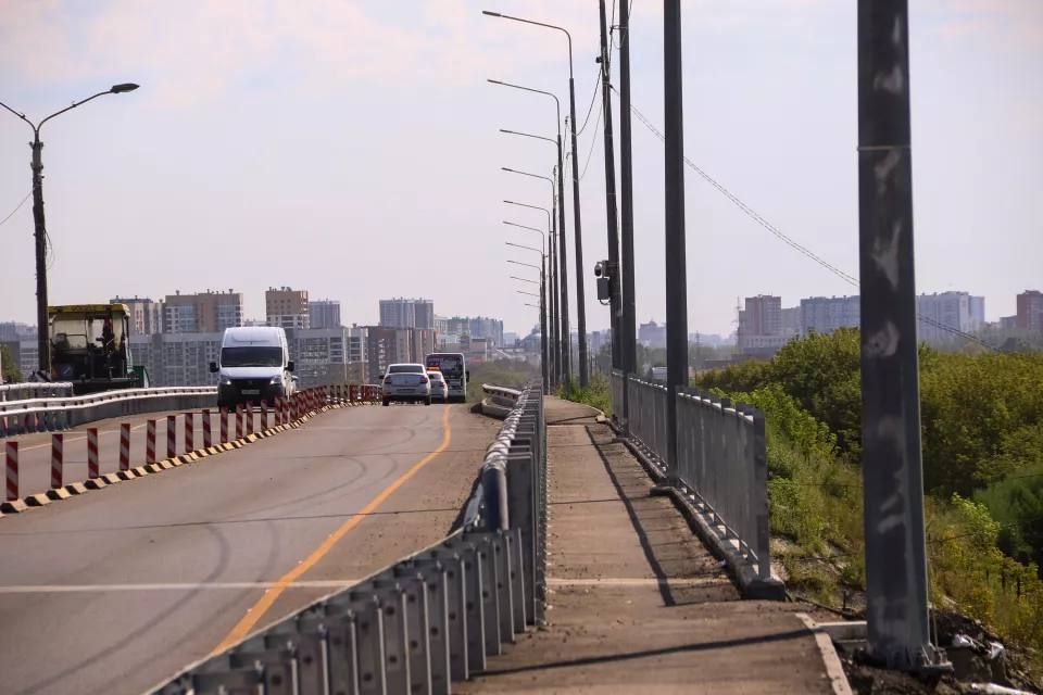 В Барнауле ремонтируют вторую половину федерального путепровода В Барнауле ремонтируют вторую половину федерального путепровода