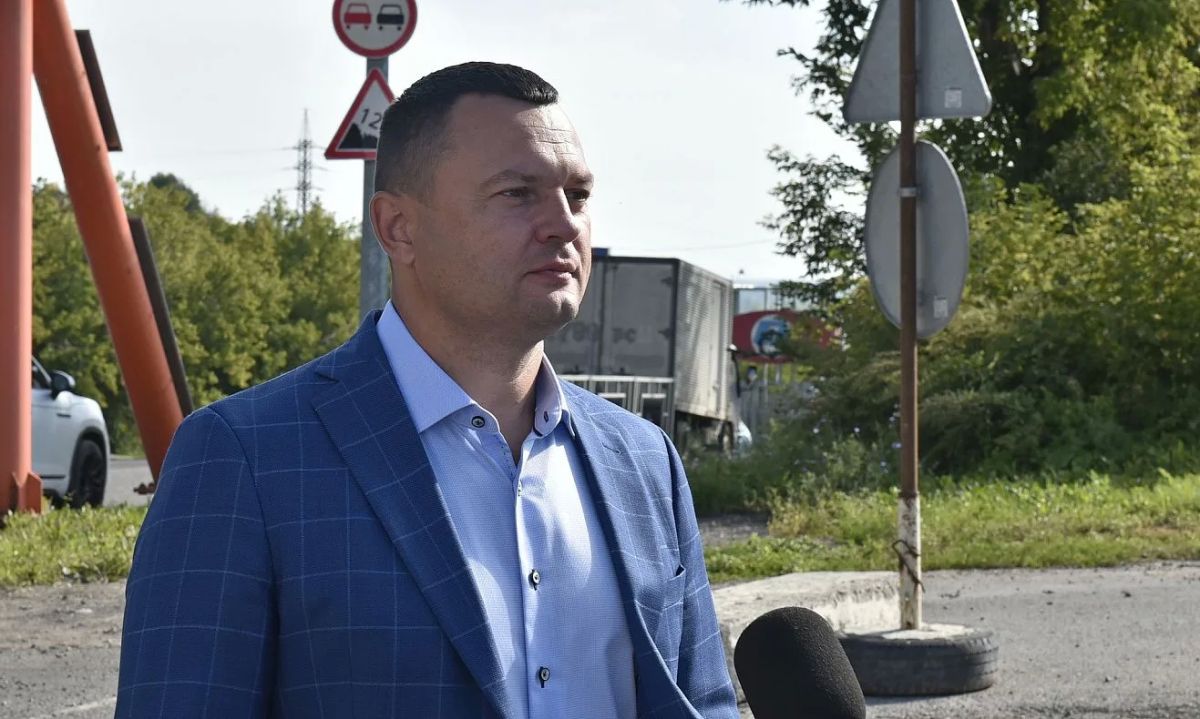 В Барнауле начался ремонт дороги по улице Парфенова В Барнауле начался ремонт дороги по улице Парфенова