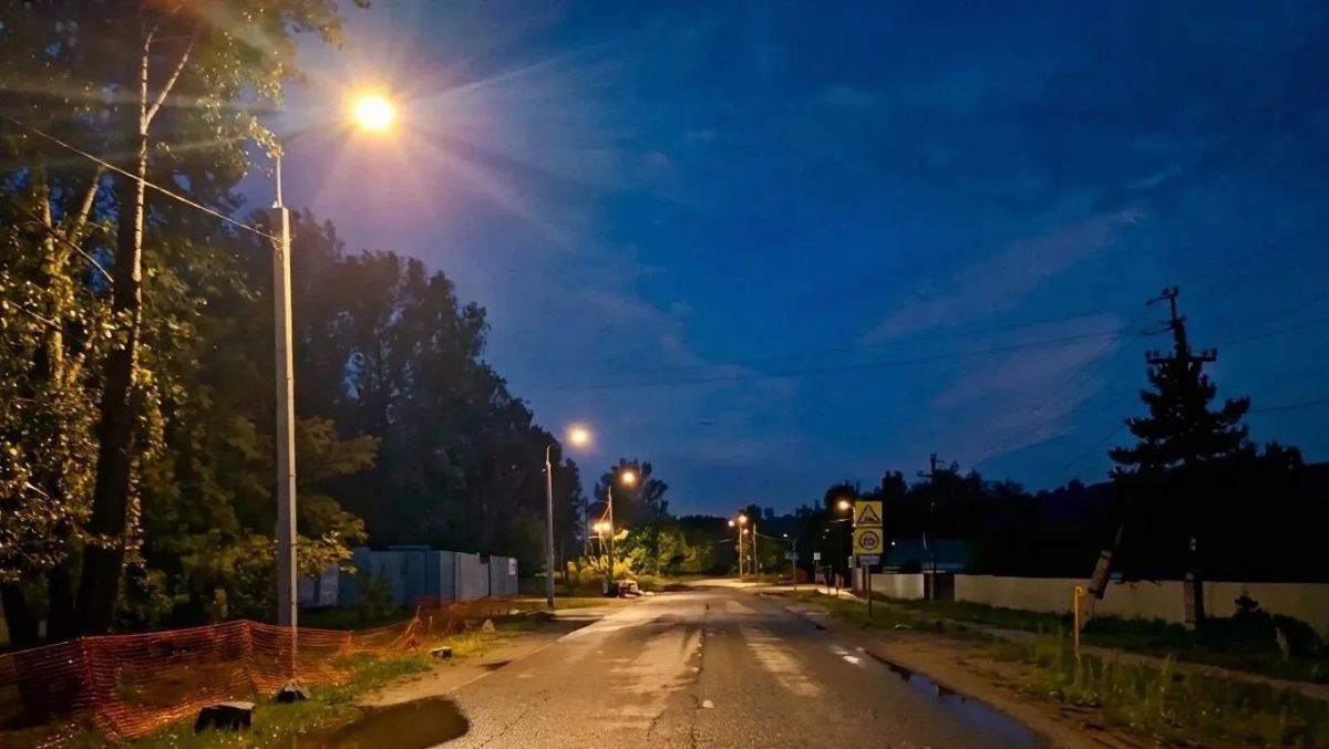 В Барнауле подключили более 12 километров линий уличного освещения В Барнауле подключили более 12 километров линий уличного освещения