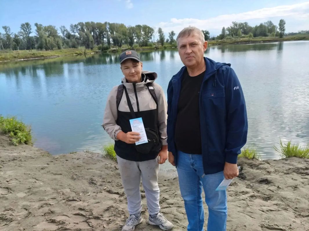 В Барнауле провели рейды по пожарной безопасности и безопасности людей на водных объектах В Барнауле провели рейды по пожарной безопасности и безопасности людей на водных объектах