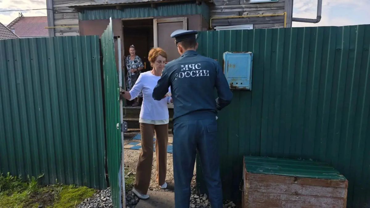 В Барнауле провели рейды по пожарной безопасности и безопасности людей на водных объектах В Барнауле провели рейды по пожарной безопасности и безопасности людей на водных объектах