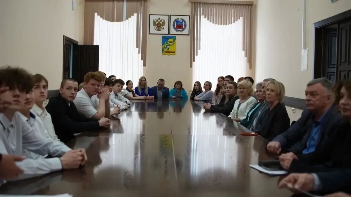 Уважаемые рубцовчане, сердечно поздравляем вас с Днём физкультурника! Уважаемые рубцовчане, сердечно поздравляем вас с Днём физкультурника!
