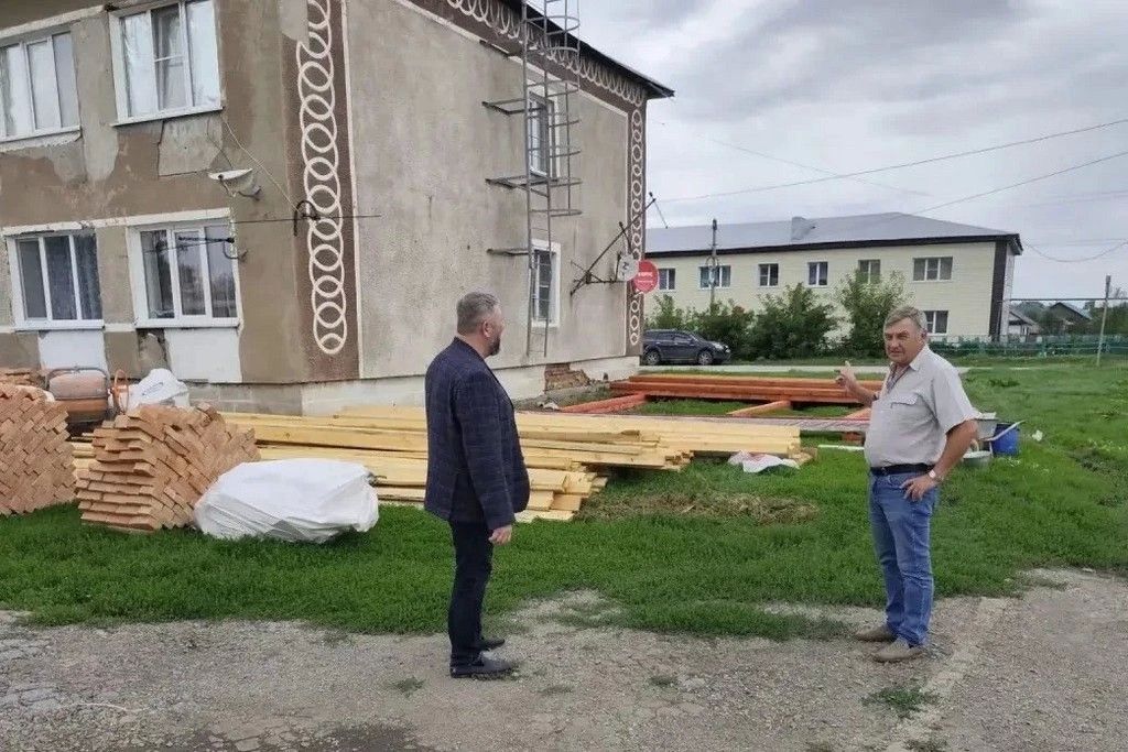 Краснощековский район восстанавливается после урагана Краснощековский район восстанавливается после урагана