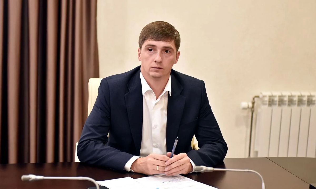 Вячеслав Франк провёл оперативное аппаратное совещание Вячеслав Франк провёл оперативное аппаратное совещание