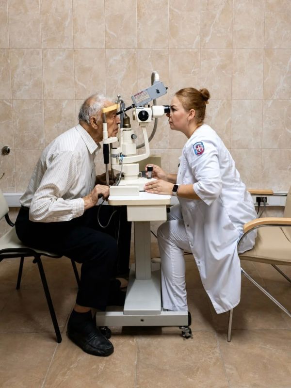 Медики вернули зрение 100-летнему россиянину
