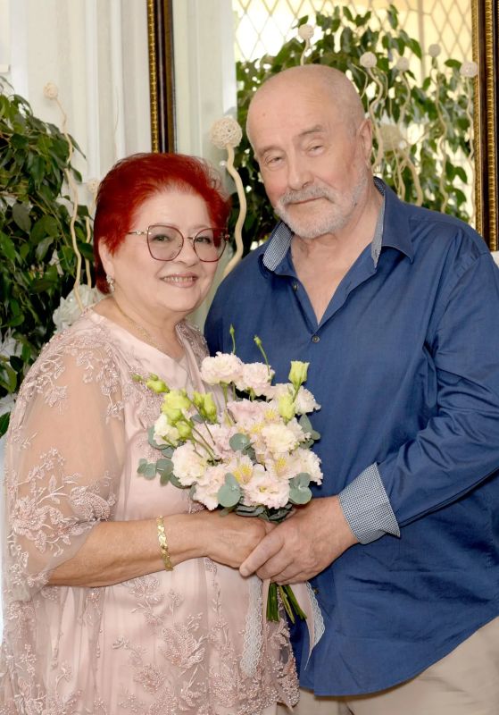 60 лет вместе: бриллиантовый юбилей отметили супруги Стародубцевы
