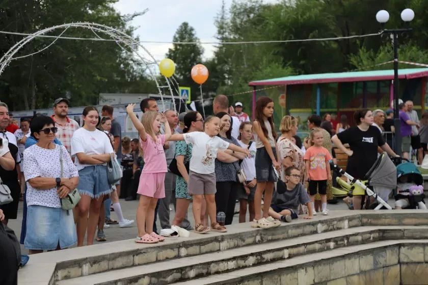 БОЗ отметил 60-летие вместе с городом БОЗ отметил 60-летие вместе с городом