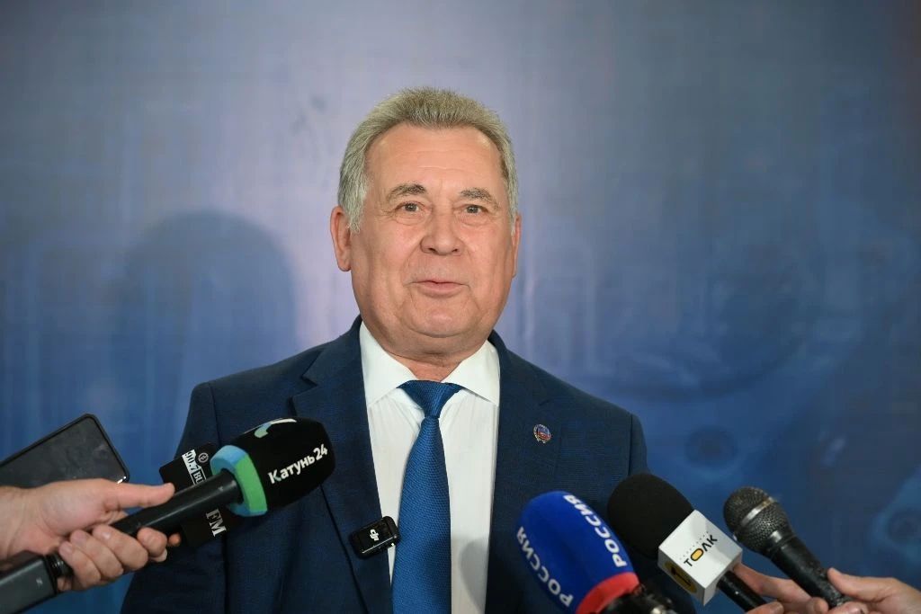 В Алтайском крае чествовали работников промышленности В Алтайском крае чествовали работников промышленности