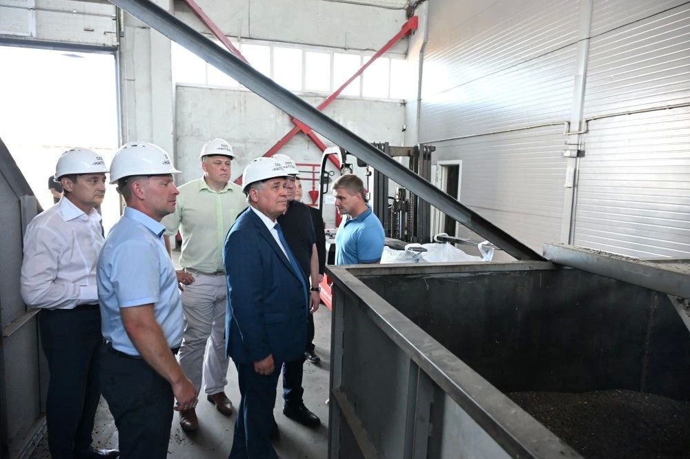 Спикер АКЗС высоко оценил выход новоалтайского предприятия «НАПТЭК» на рынок Китая Спикер АКЗС высоко оценил выход новоалтайского предприятия «НАПТЭК» на рынок Китая