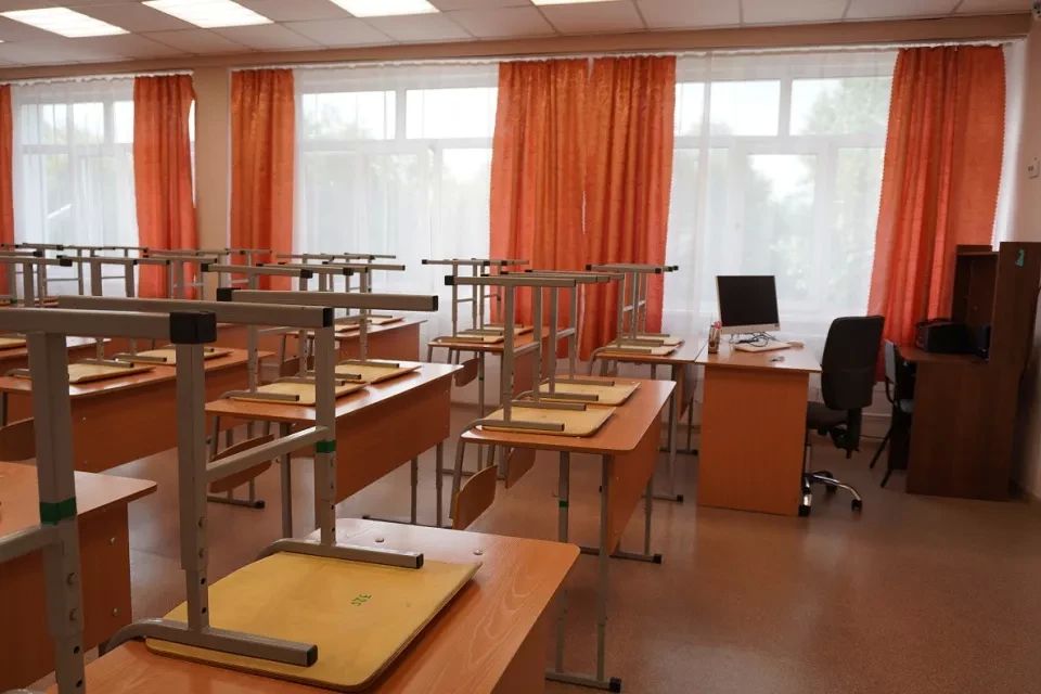 Приемку школ и детсадов к новому учебному году завершили в Барнауле Приемку школ и детсадов к новому учебному году завершили в Барнауле