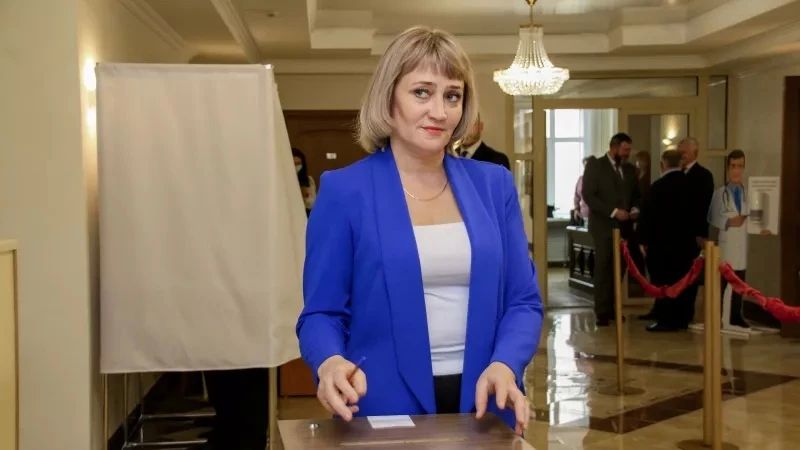 Допрос свидетелей по делу депутата АКЗС Клюшниковой и ее помощницы Кербер продолжается