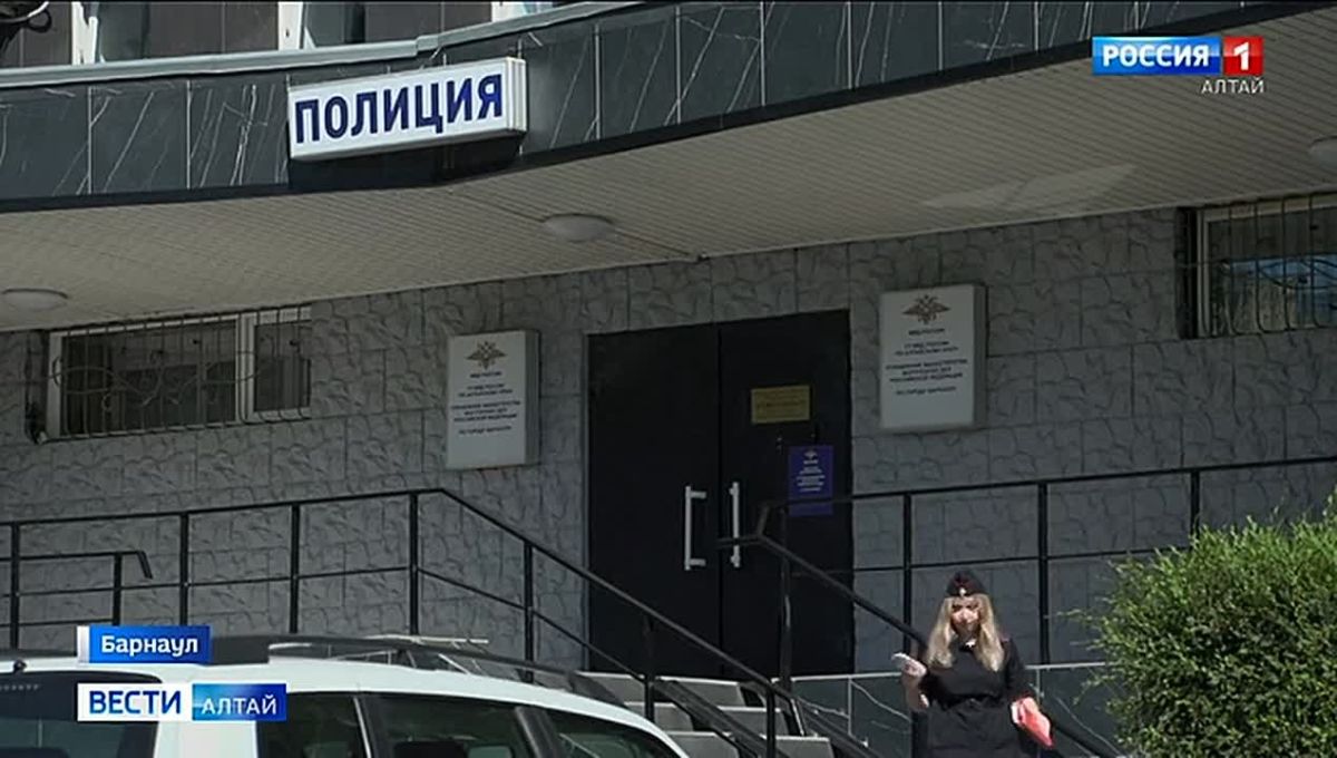 В Барнауле сотрудники полиции задержали злоумышленника, который похитил «чеховский» арт-объект