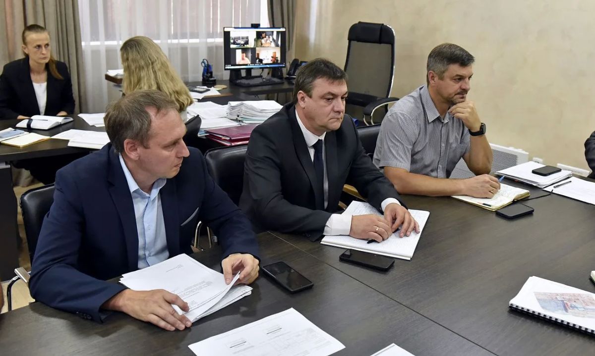 В администрации Барнаула обсудили ход реконструкции водовода в центральной части города В администрации Барнаула обсудили ход реконструкции водовода в центральной части города