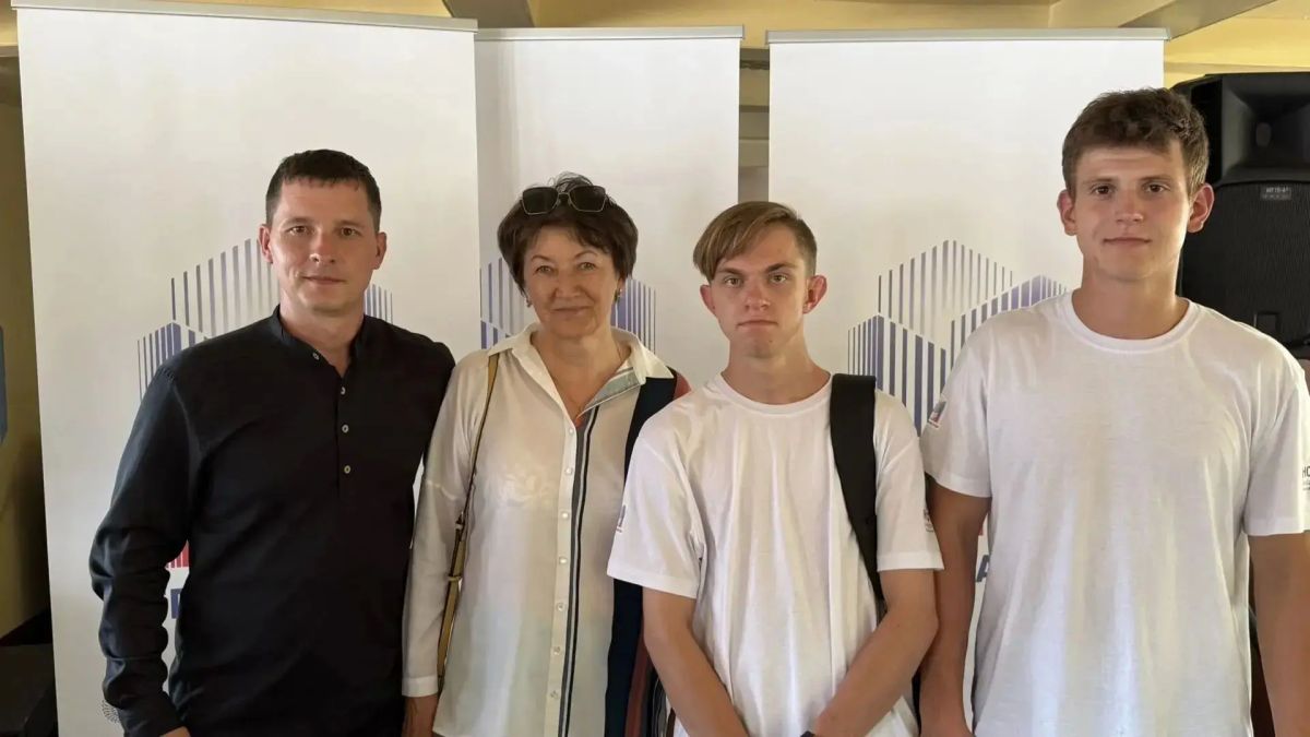 Студент Алтайского архитектурно-строительного колледжа стал серебряным призером всероссийского конкурса каменщиков Студент Алтайского архитектурно-строительного колледжа стал серебряным призером всероссийского конкурса каменщиков