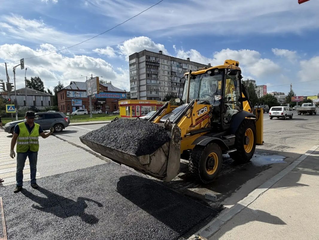 В Бийске устанавливают 13 «лежачих полицейских» В Бийске устанавливают 13 «лежачих полицейских»
