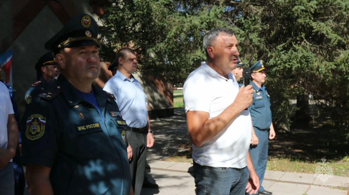 Огонь в сердце, победа в руках: в Алтайском крае завершилась 42-я профильная смена юных пожарных! Огонь в сердце, победа в руках: в Алтайском крае завершилась 42-я профильная смена юных пожарных!