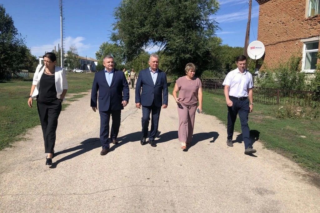 Председатель АКЗС Александр Романенко оценил состояние Домов культуры в Третьяковском районе Председатель АКЗС Александр Романенко оценил состояние Домов культуры в Третьяковском районе