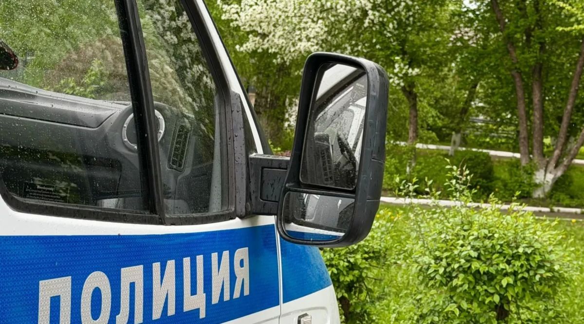 В Бийске полицейские задержали 37-летнего мужчину, которого подозревают в попытке угона автомобиля ВАЗ-21053
