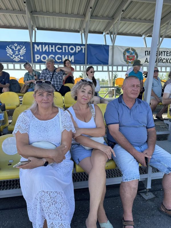 Международные соревнования «Алтайская регата. Фестиваль по кануполо и сапбордингу» проходят на гребном канале Барнаула Международные соревнования «Алтайская регата. Фестиваль по кануполо и сапбордингу» проходят на гребном канале Барнаула