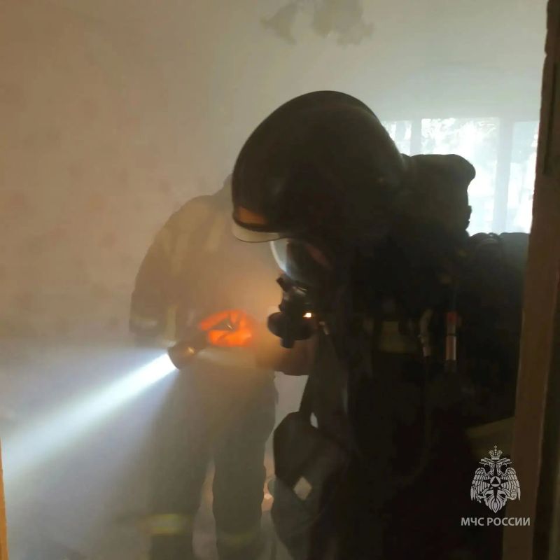 В Бийской многоэтажке ликвидирован пожар В Бийской многоэтажке ликвидирован пожар