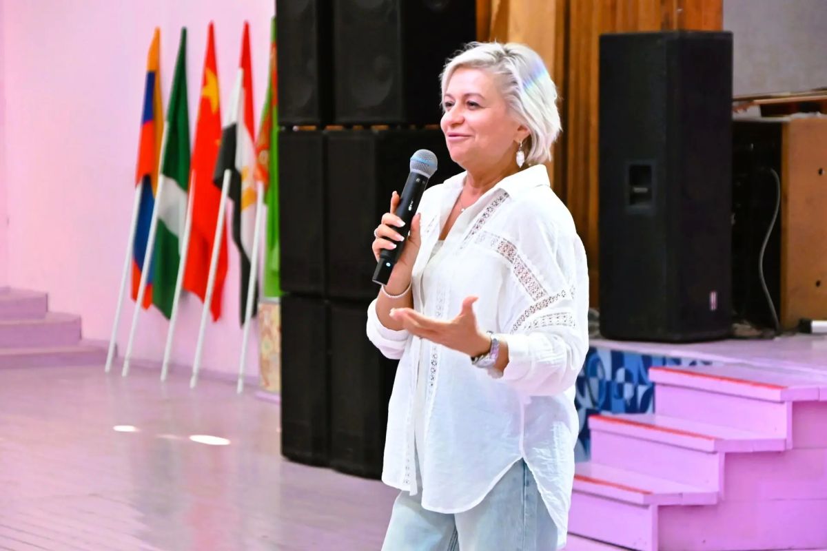 Ирина Акимова – почётный гость открытия МЛДД «Алтай-2026» Ирина Акимова – почётный гость открытия МЛДД «Алтай-2026»