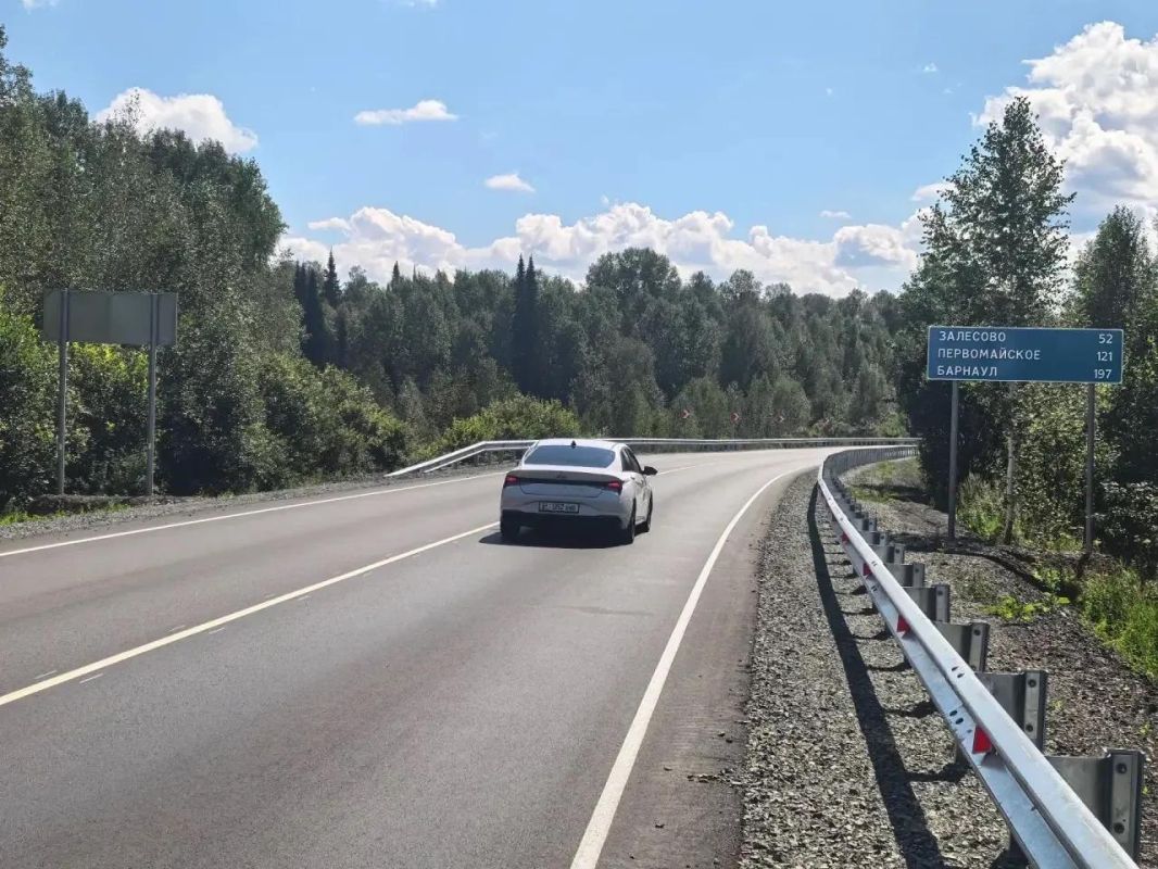 Дорожники завершили ремонт 7 км трассы Алтай – Кузбасс раньше срока Дорожники завершили ремонт 7 км трассы Алтай – Кузбасс раньше срока