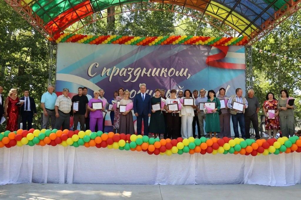 Змеиногорск отметил 290-летие Змеиногорск отметил 290-летие