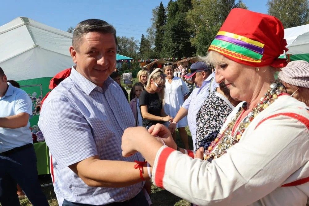 В Залесовском округе в седьмой раз прошел фестиваль «Вастома Ялгат» В Залесовском округе в седьмой раз прошел фестиваль «Вастома Ялгат»