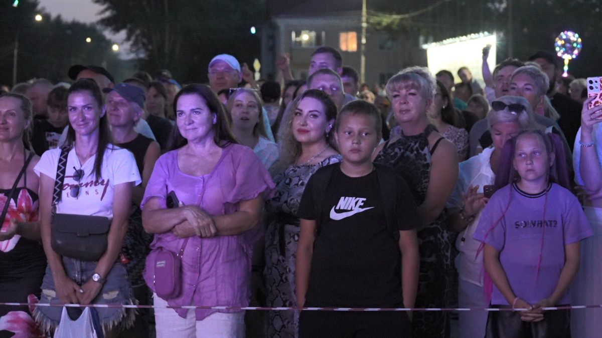 Яровое отметило 83-й день рождения огненным шоу и авиационным праздником Яровое отметило 83-й день рождения огненным шоу и авиационным праздником
