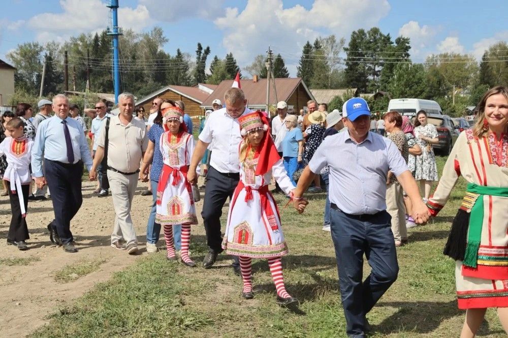 В Залесовском округе в седьмой раз прошел фестиваль «Вастома Ялгат» В Залесовском округе в седьмой раз прошел фестиваль «Вастома Ялгат»