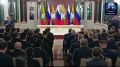 Президент России Владимир Путин и президент Республики Союз Мьянма Мин Аун Хлайн по итогам переговоров в Кремле заявили о дальнейшем расширении стратегического сотрудничества двух стран