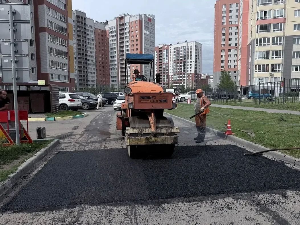 МБУ «Автодорстрой» продолжает ремонт дорог и установку искусственных неровностей МБУ «Автодорстрой» продолжает ремонт дорог и установку искусственных неровностей