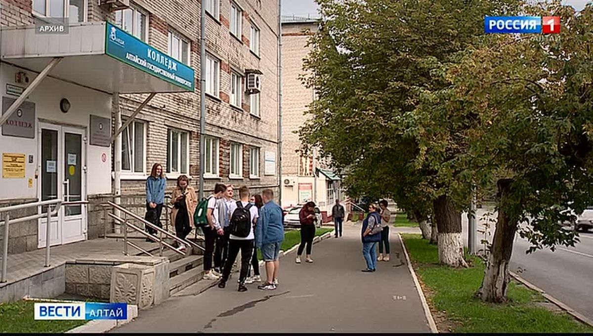 В этом году на бюджетные места в колледжи и техникумы края поступило рекордные 11 тысяч студентов