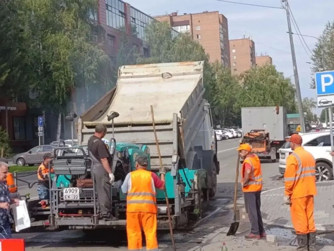 В Барнауле обустраивают искусственные неровности для предотвращения ДТП