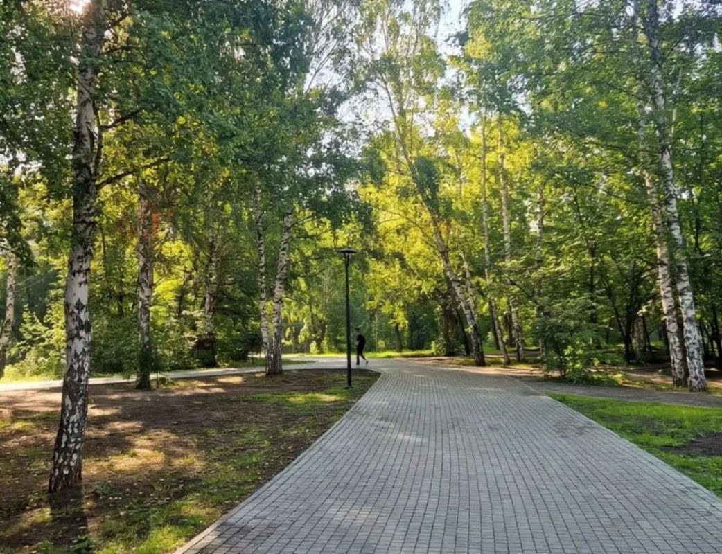 Третий этап благоустройства бывшего парка имени Ленина в Барнауле завершен на 87% Третий этап благоустройства бывшего парка имени Ленина в Барнауле завершен на 87%