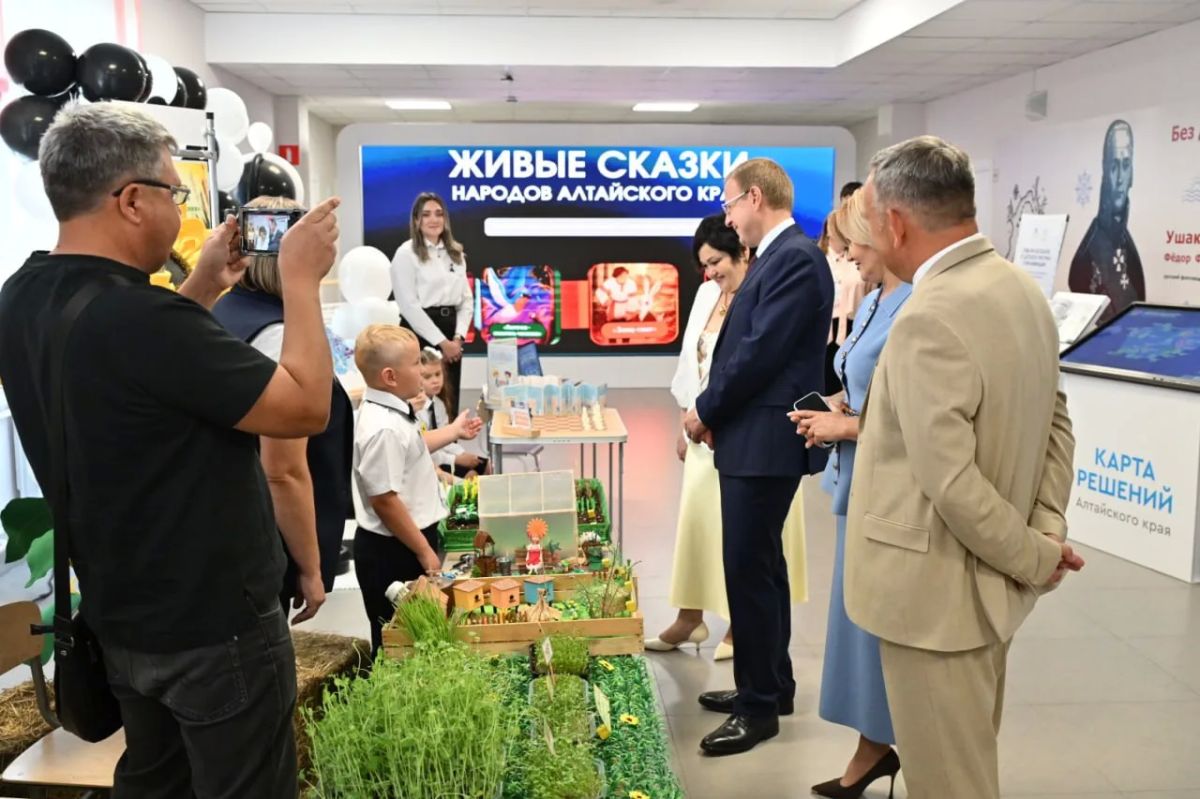 Виктор Томенко: Встретился сегодня с педагогами на одном из самых важных для них в году мероприятий — на краевом августовском педсовете Виктор Томенко: Встретился сегодня с педагогами на одном из самых важных для них в году мероприятий — на краевом августовском педсовете