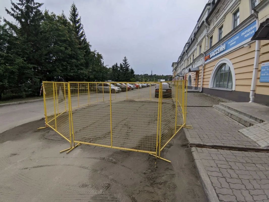 В Барнауле засыпали котлован, в котором обнаружили срубы XVIII века